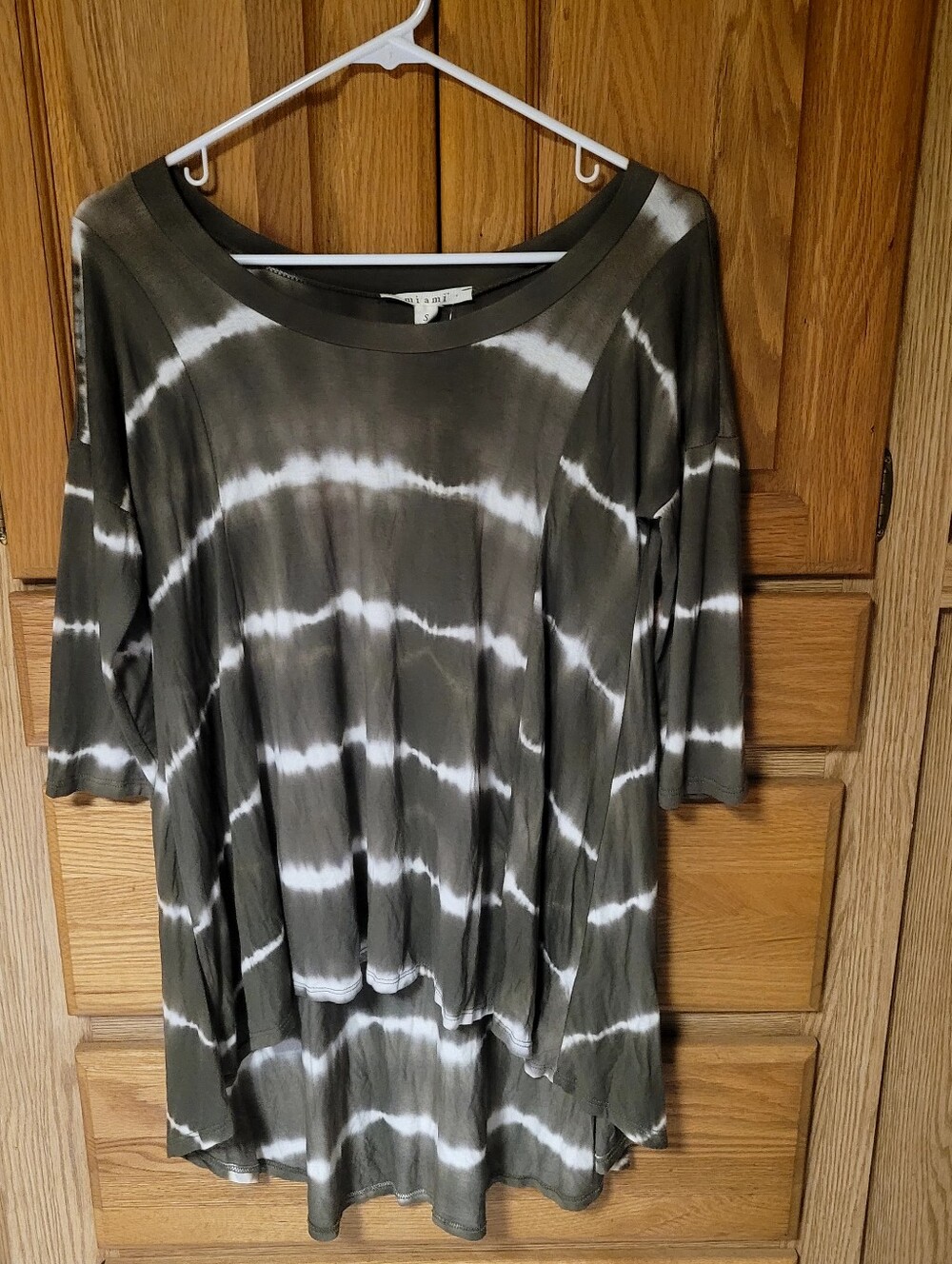 Brand-new Olive Green And White Tie-dye Top With High/ Low Hem, Size S